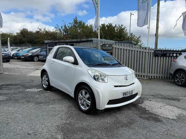 TOYOTA IQ