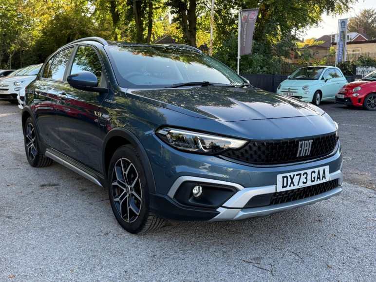 FIAT TIPO CROSS