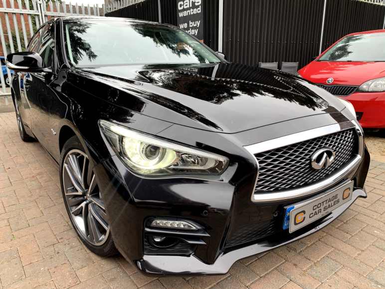 INFINITI Q50