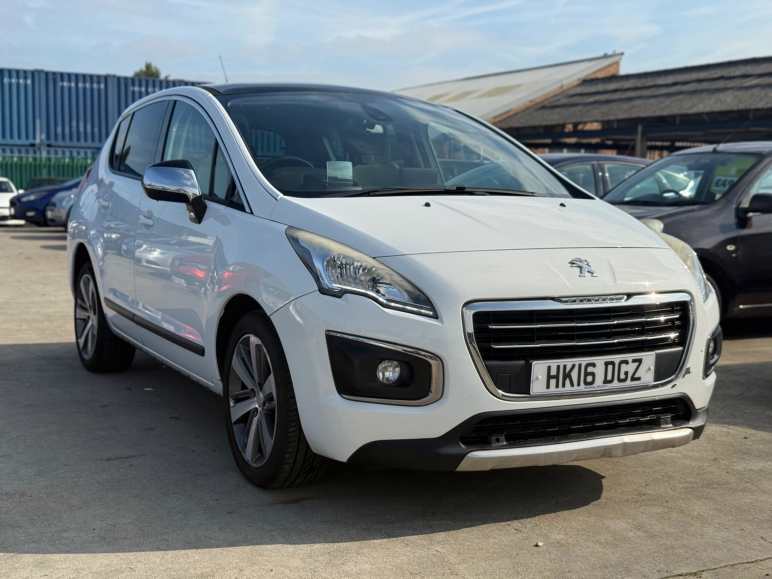 PEUGEOT 3008