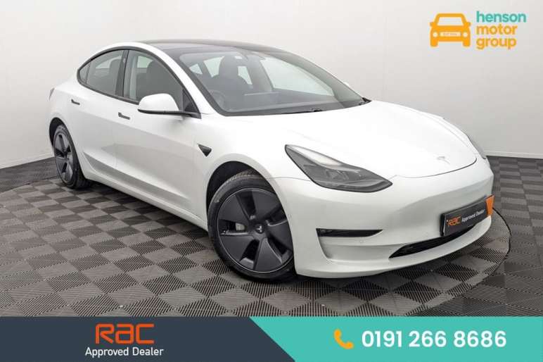 TESLA MODEL 3