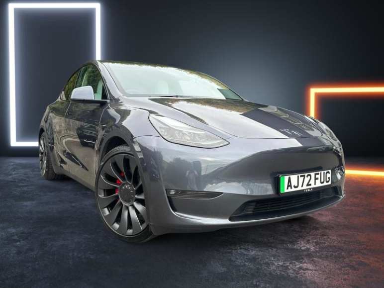 TESLA MODEL Y