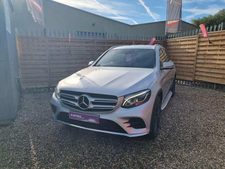 MERCEDES-BENZ GLC