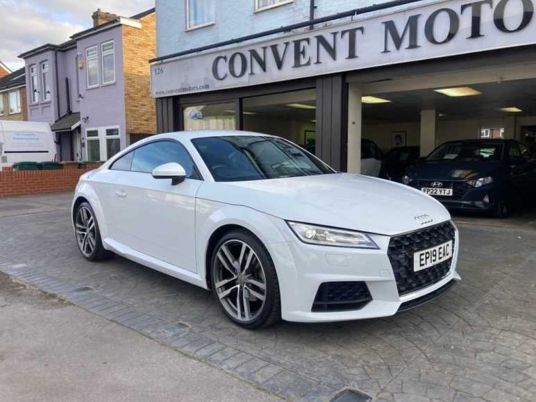 AUDI TT