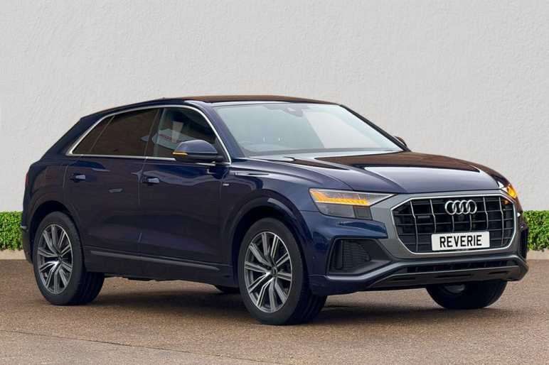Audi Q8