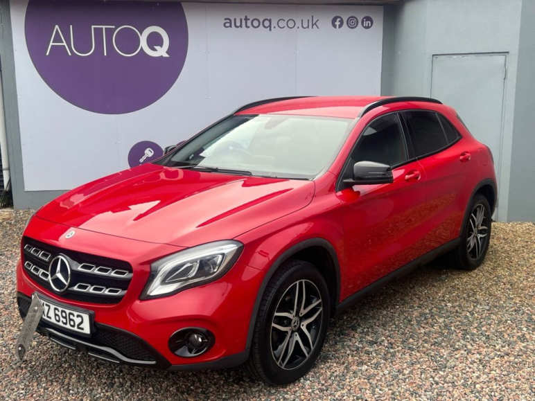MERCEDES-BENZ GLA