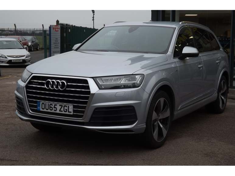 AUDI Q7