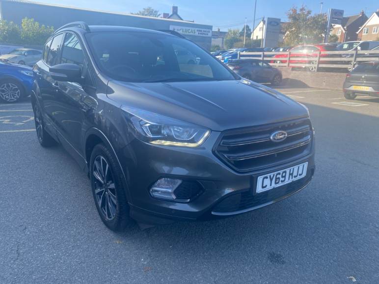 FORD KUGA