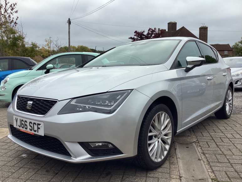 SEAT LEON