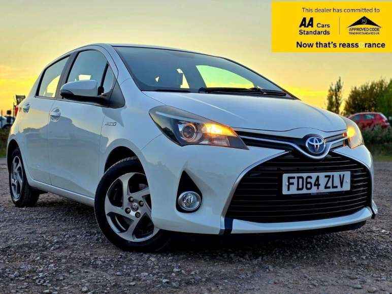 TOYOTA YARIS