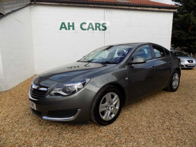 VAUXHALL INSIGNIA