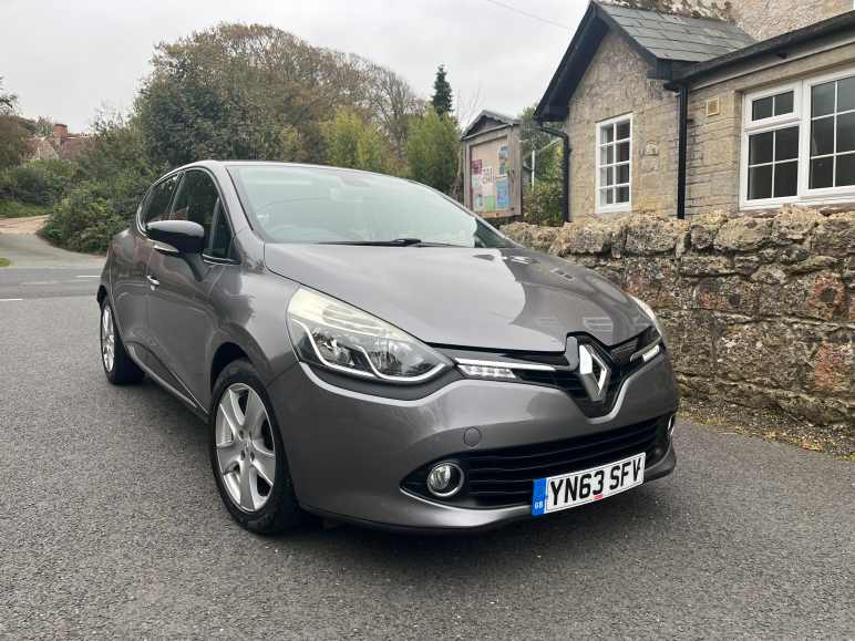 RENAULT CLIO