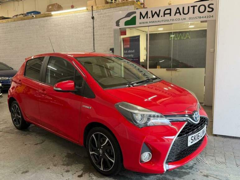 TOYOTA YARIS