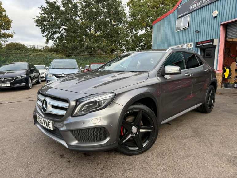 MERCEDES-BENZ GLA