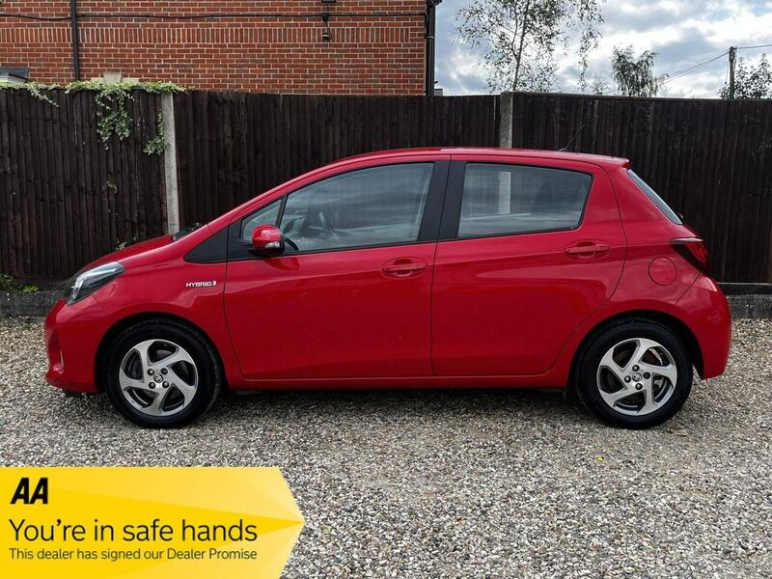 TOYOTA YARIS