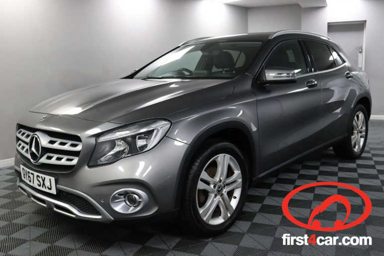MERCEDES-BENZ GLA