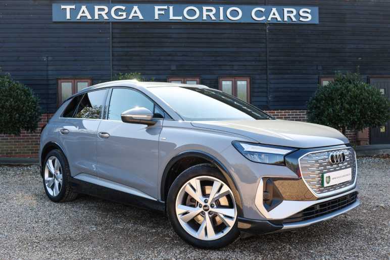 AUDI Q4
