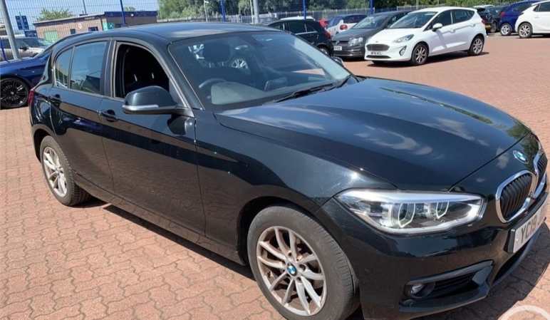 BMW 1 SERIES