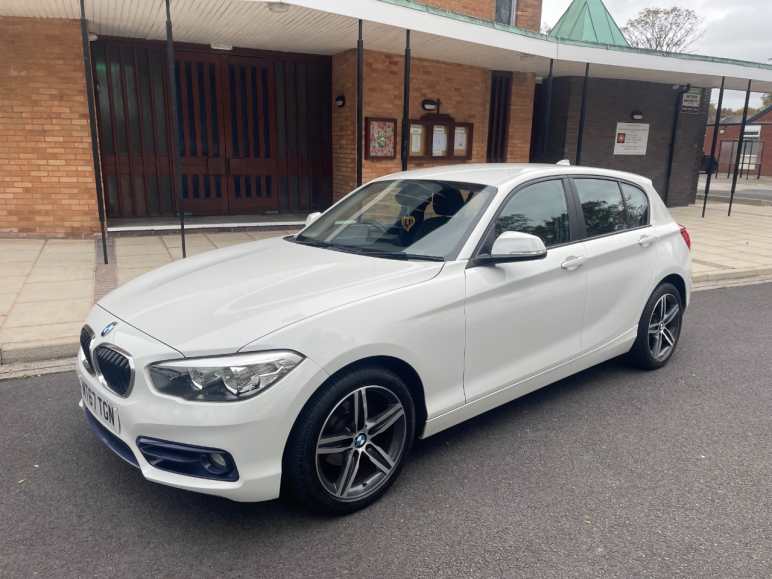 BMW 1 SERIES