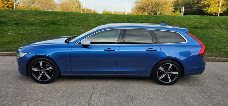 VOLVO V90