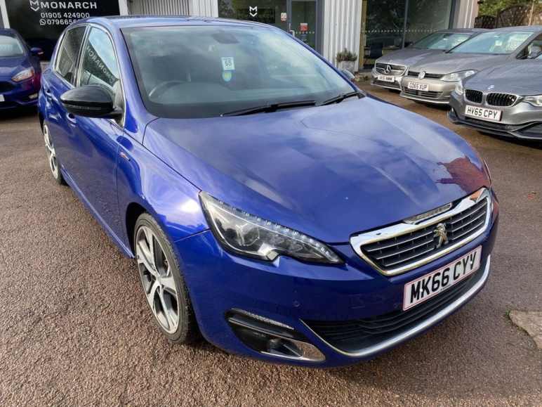 PEUGEOT 308