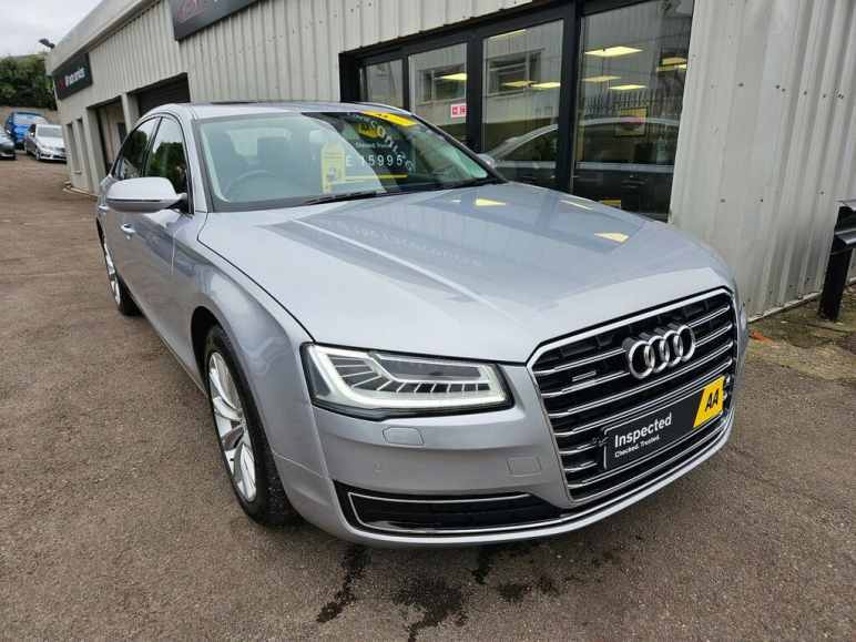 AUDI A8