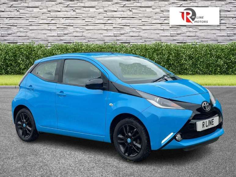 TOYOTA AYGO