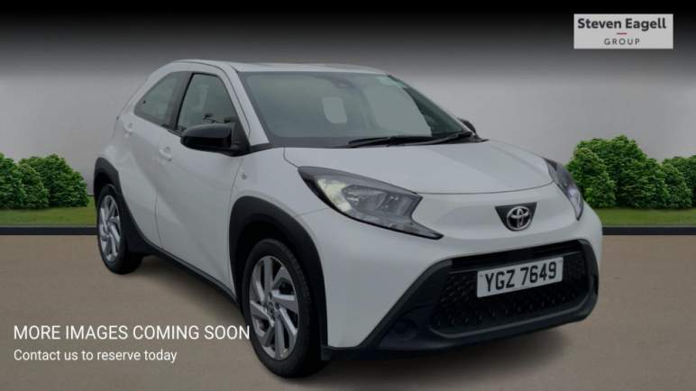 TOYOTA AYGO X
