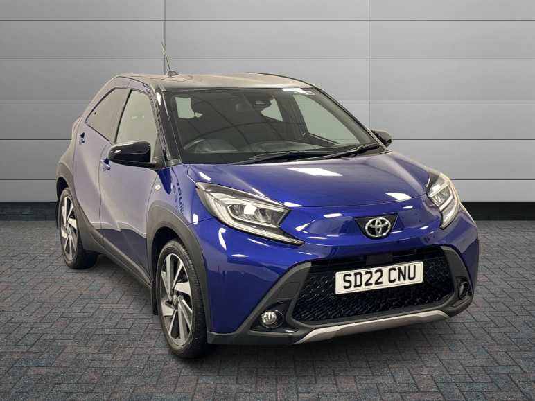 TOYOTA AYGO X