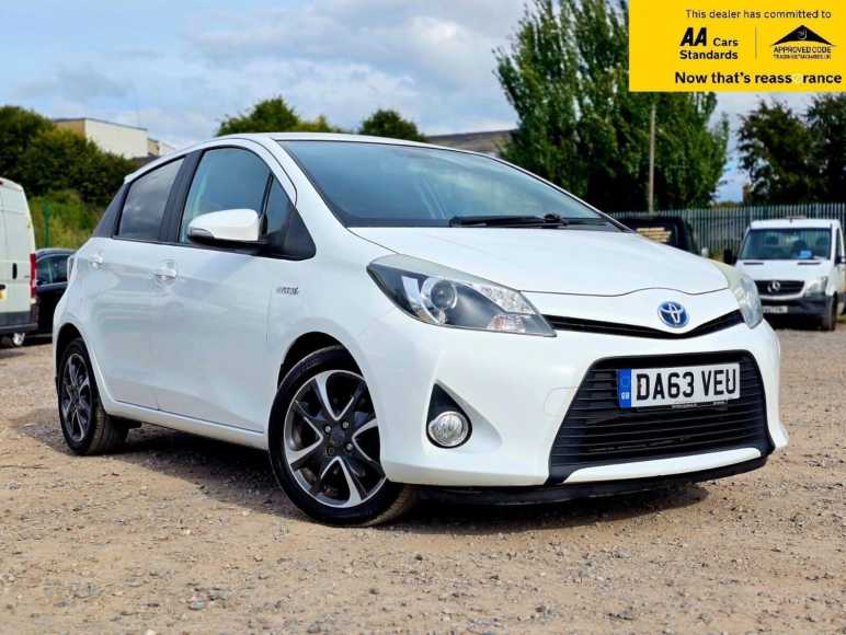 TOYOTA YARIS