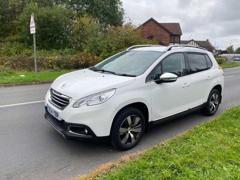 PEUGEOT 2008