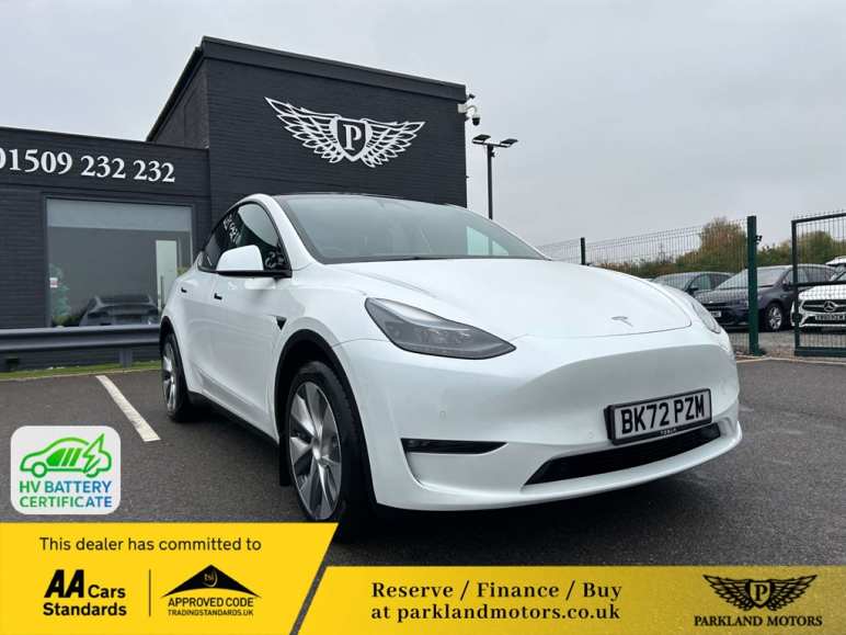 TESLA MODEL Y