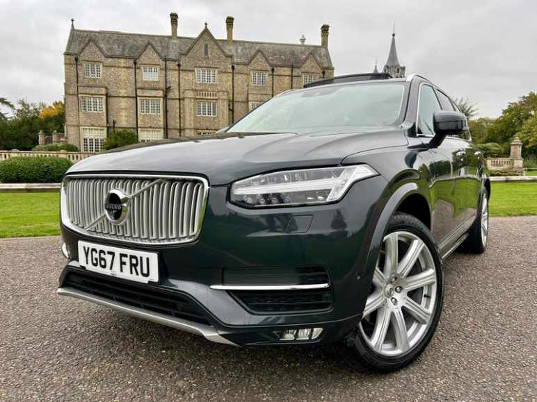 VOLVO XC90
