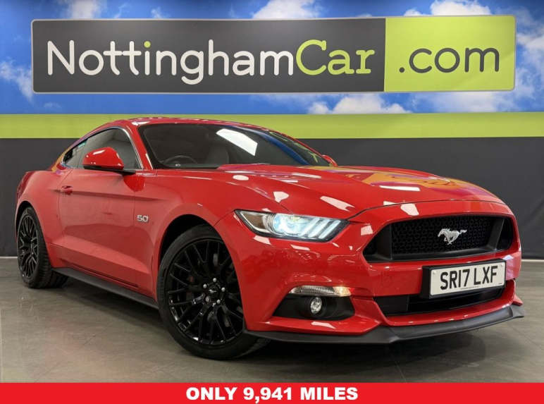 FORD MUSTANG
