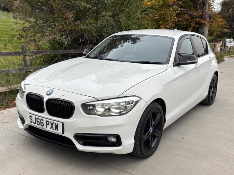 BMW 1 SERIES