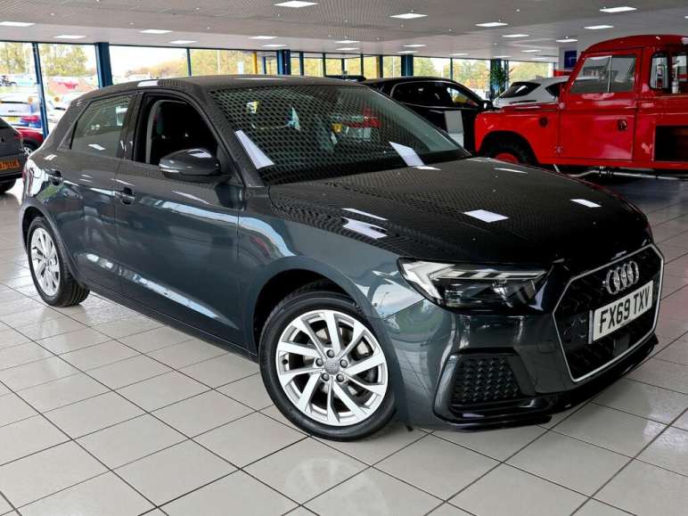 AUDI A1