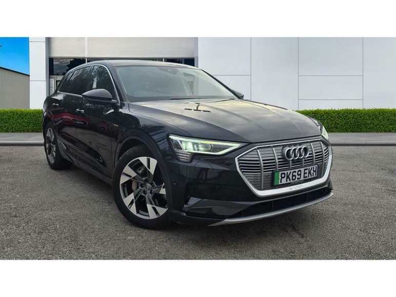 AUDI E-TRON