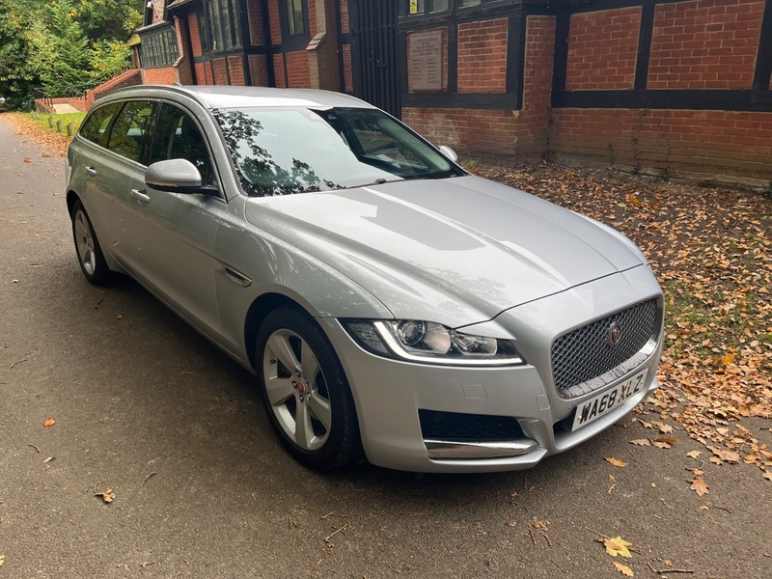 JAGUAR XF