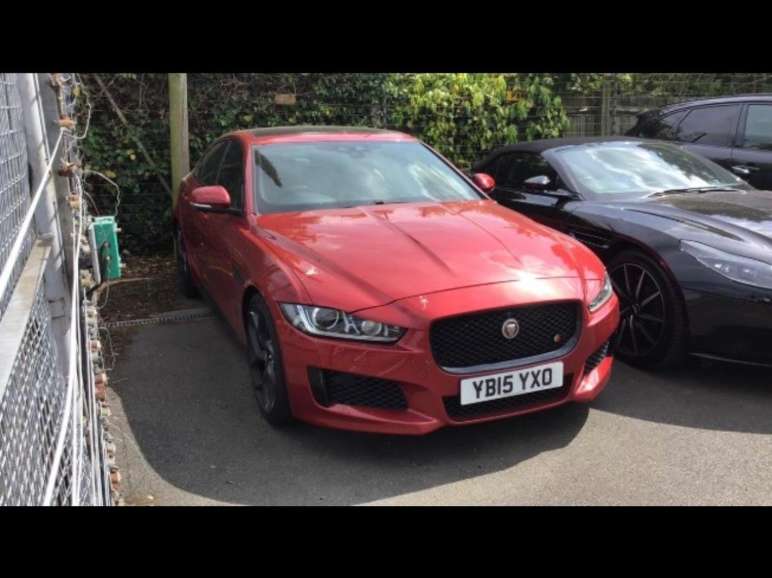 JAGUAR XE