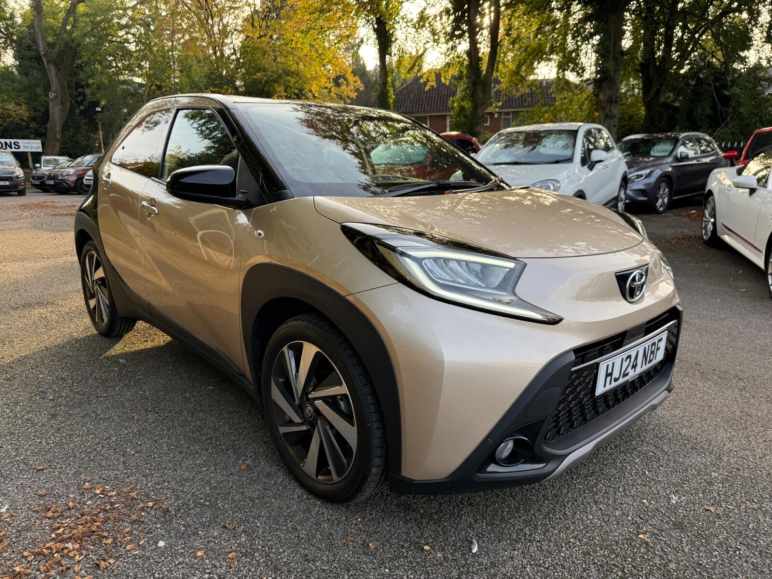 TOYOTA AYGO X