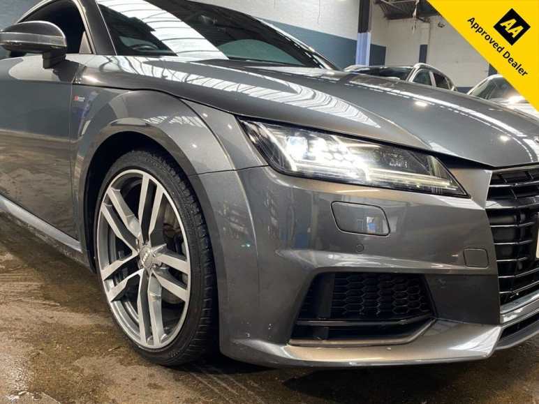 AUDI TT
