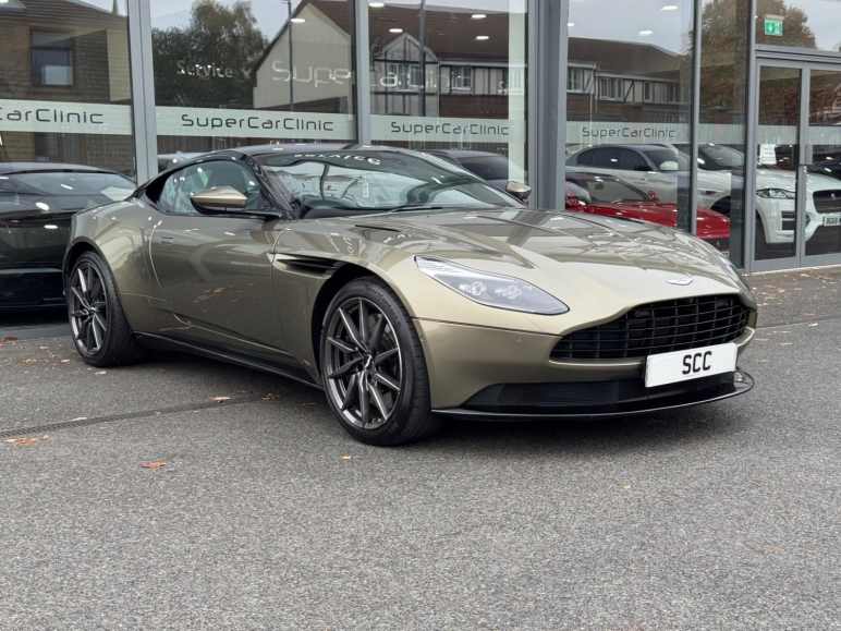 ASTON MARTIN DB11