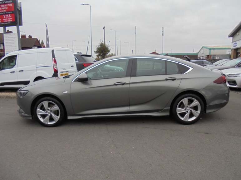 VAUXHALL INSIGNIA