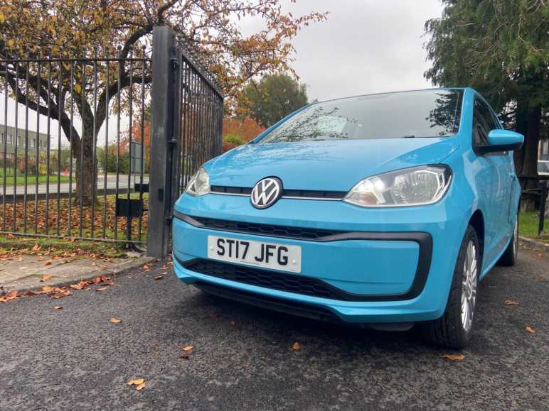 VOLKSWAGEN UP