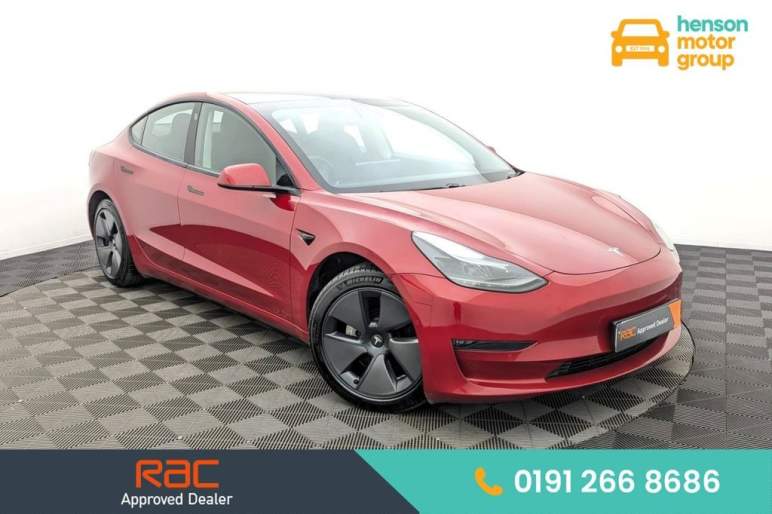 TESLA MODEL 3