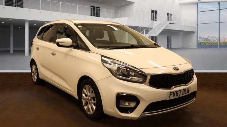 Kia Carens