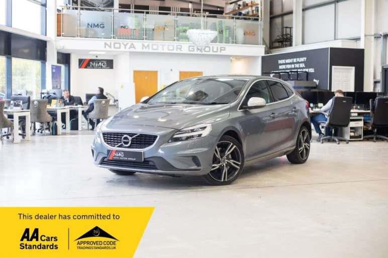 Volvo V40