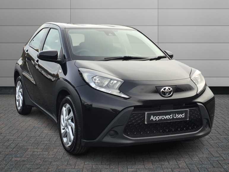 TOYOTA AYGO X