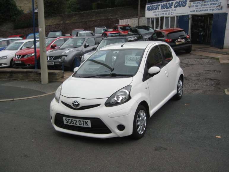 TOYOTA AYGO