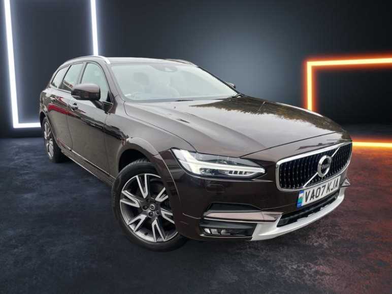 VOLVO V90